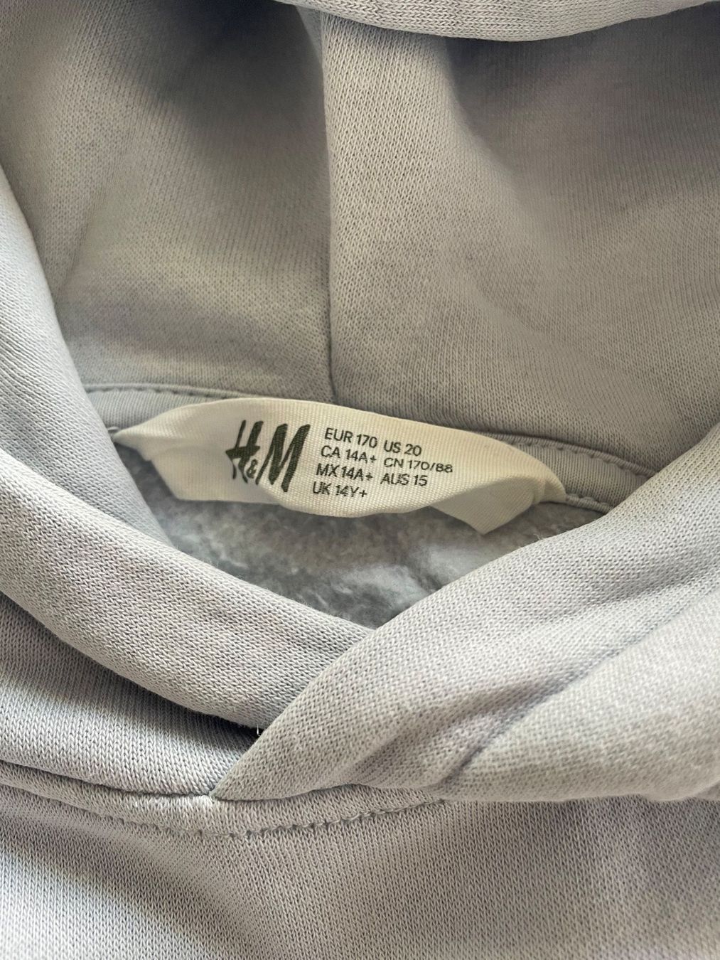 Maglioni & Felpe: Hoodie Gr. 170, 2 Stk – Usato da Winterthur venduto da sellforless 1