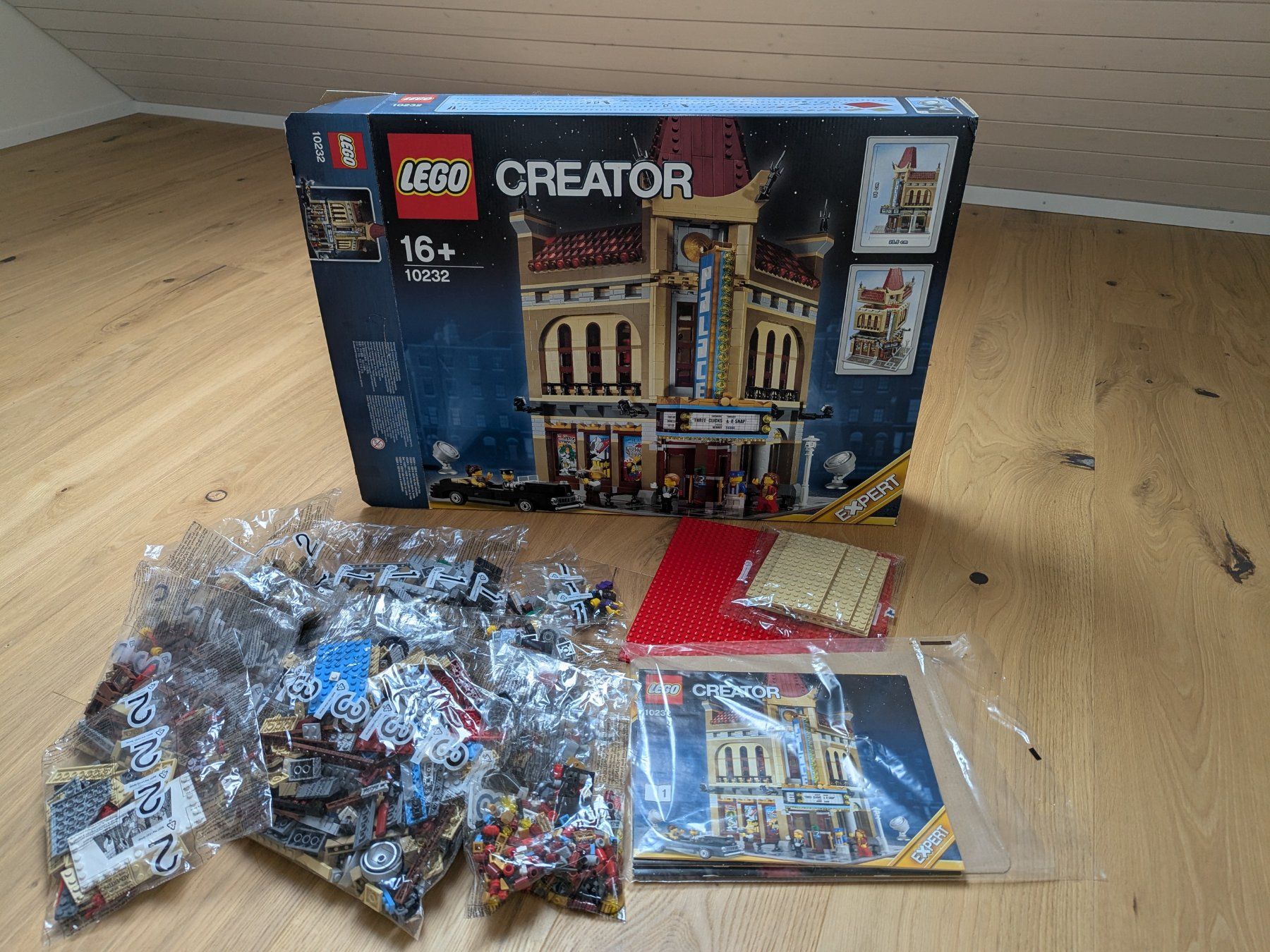 Lego Kit di costruzioni: LEGO Palace Cinema 10232 – Usato da Winterthur venduto da 0oz 2