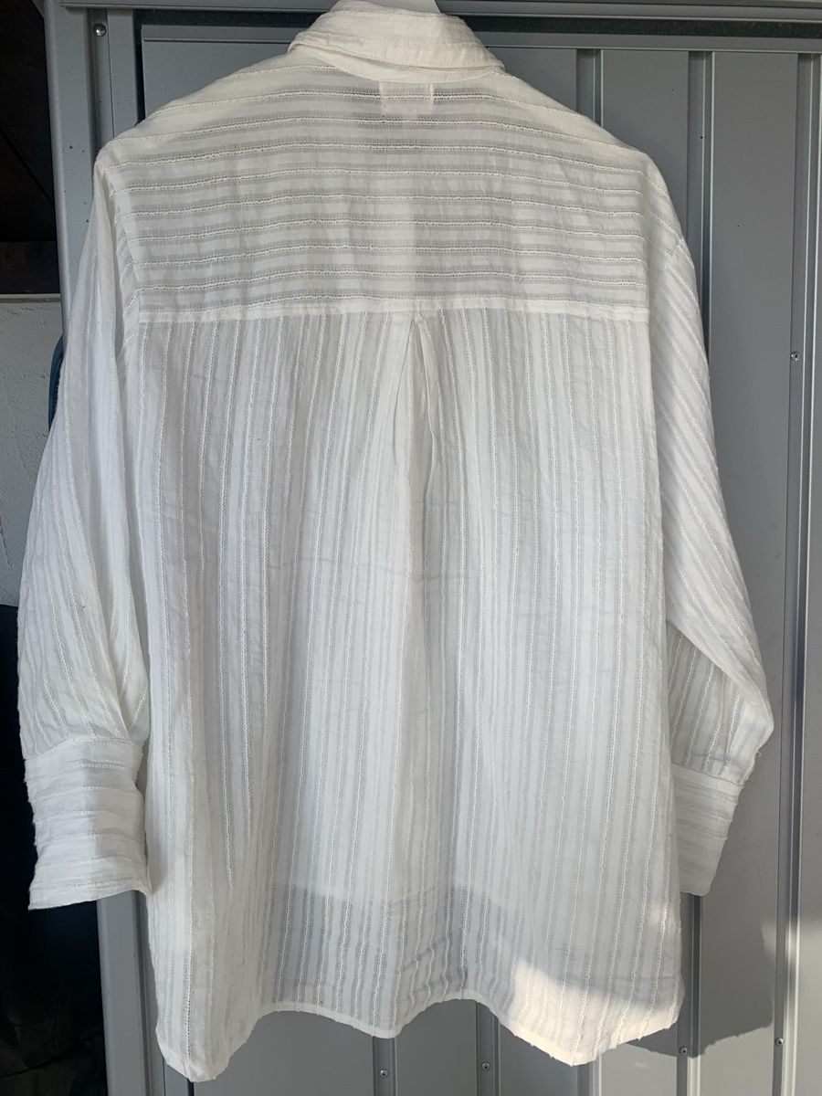 Globus Camicette: Bluse mit schönen Strasssteinen – Usato da Zürich venduto da renba1 3