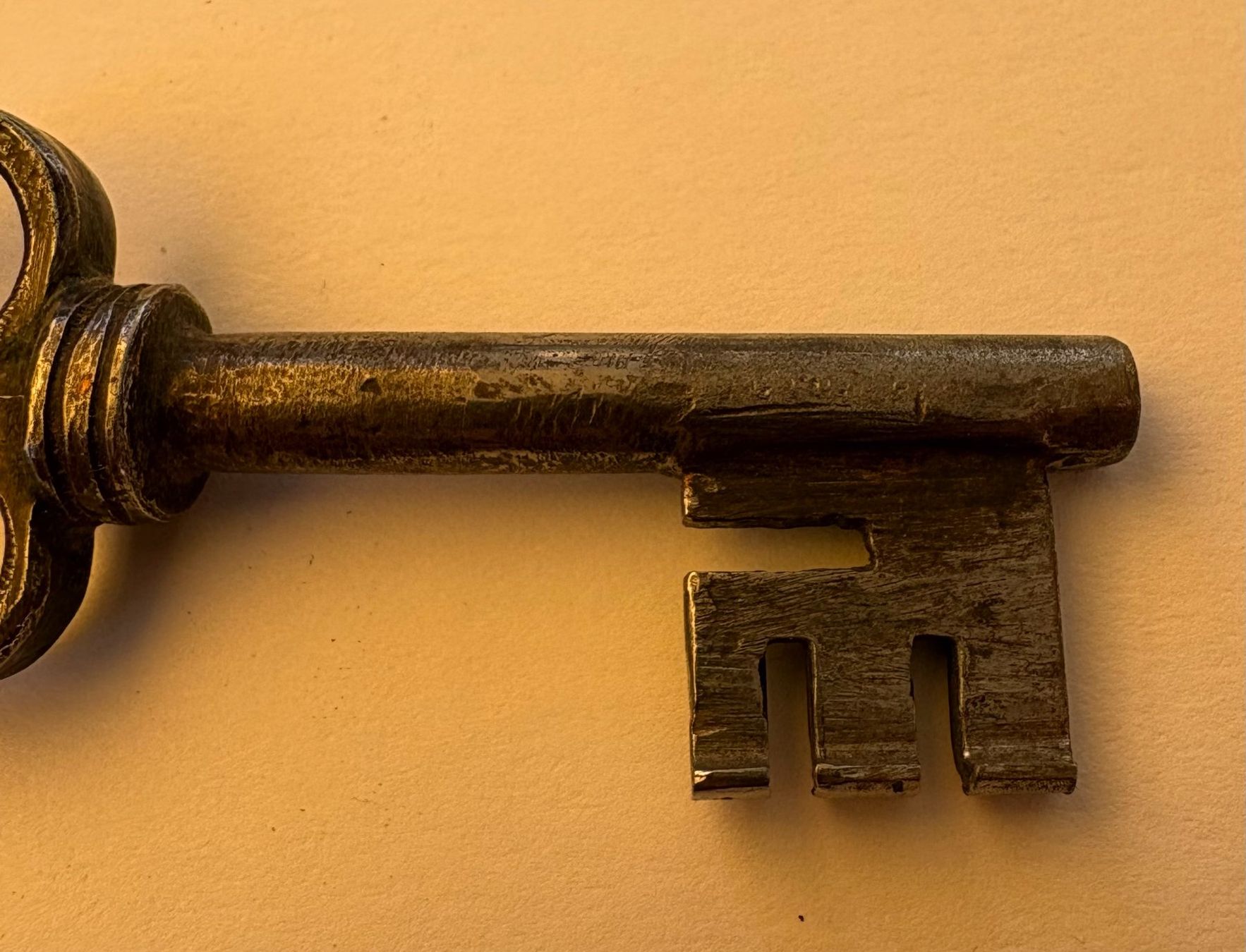 Chiavi: ANTIKER SCHLÜSSEL – Usato da Ostermundigen venduto da wini63 2
