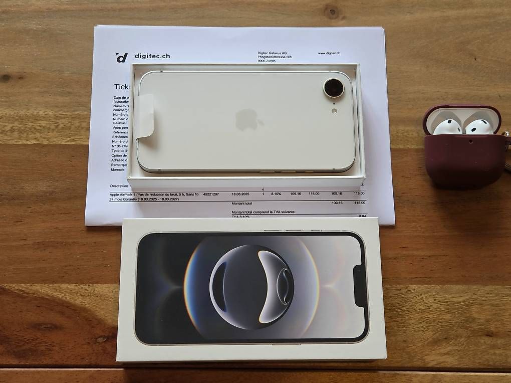 Portables: Iphone 16e + accessoires  – D'occasion à St-Léonard par BoubabilOne