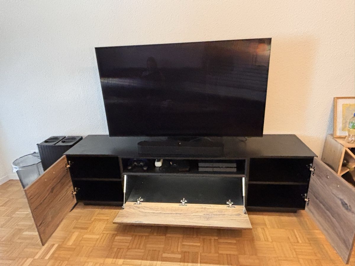 TV Möbel: TV Board / Low Board – Gebraucht aus Zürich von pat_6skg 1