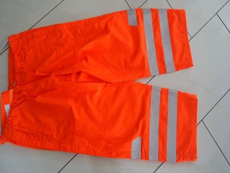 Gut erhaltene, orangefarbene Arbeitshose von Rotofil CH