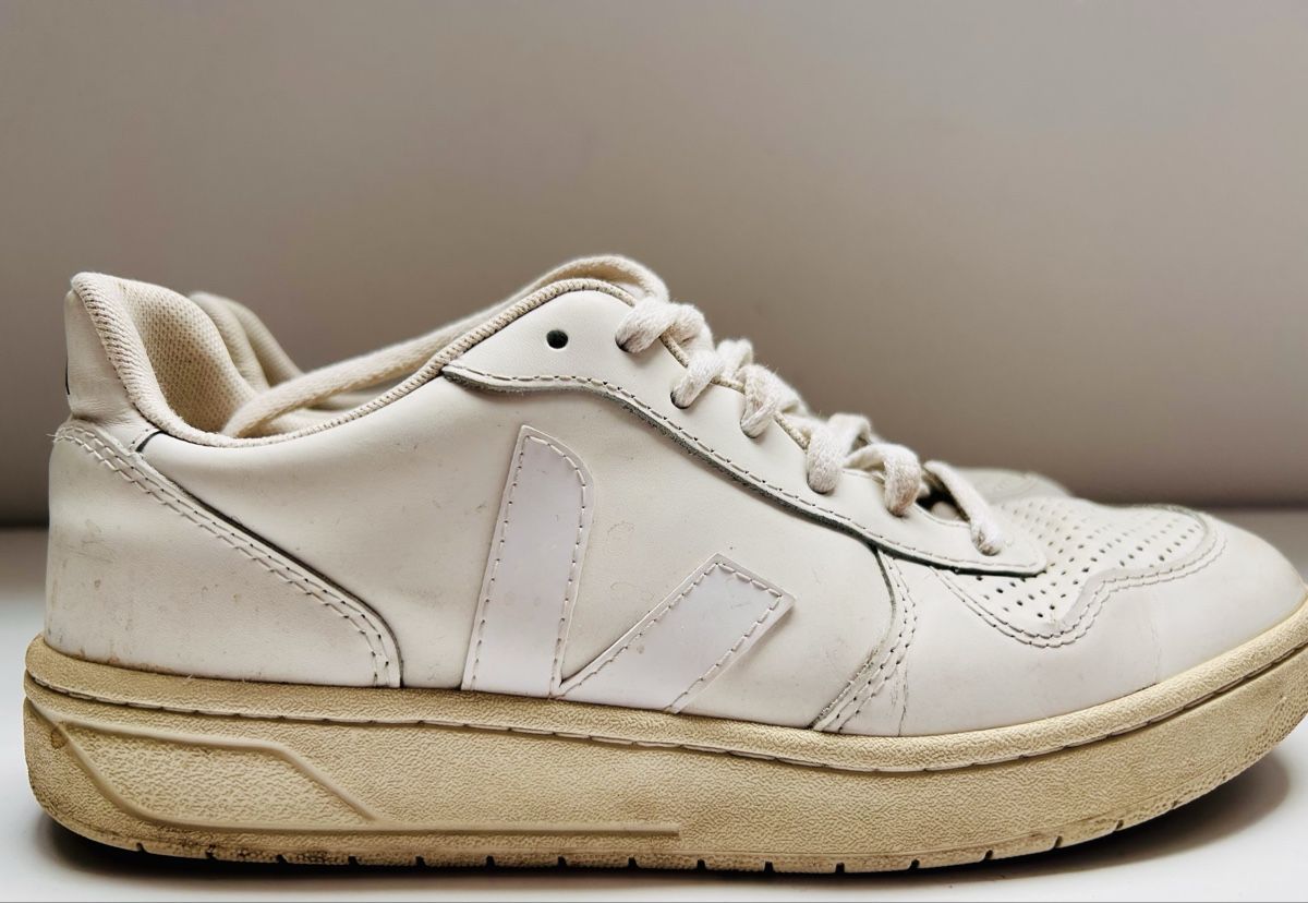 Veja Herrenschuhe: Veja V-10 Sneakers in Beige / Sand – Gebraucht aus Zürich von eka_5xfb