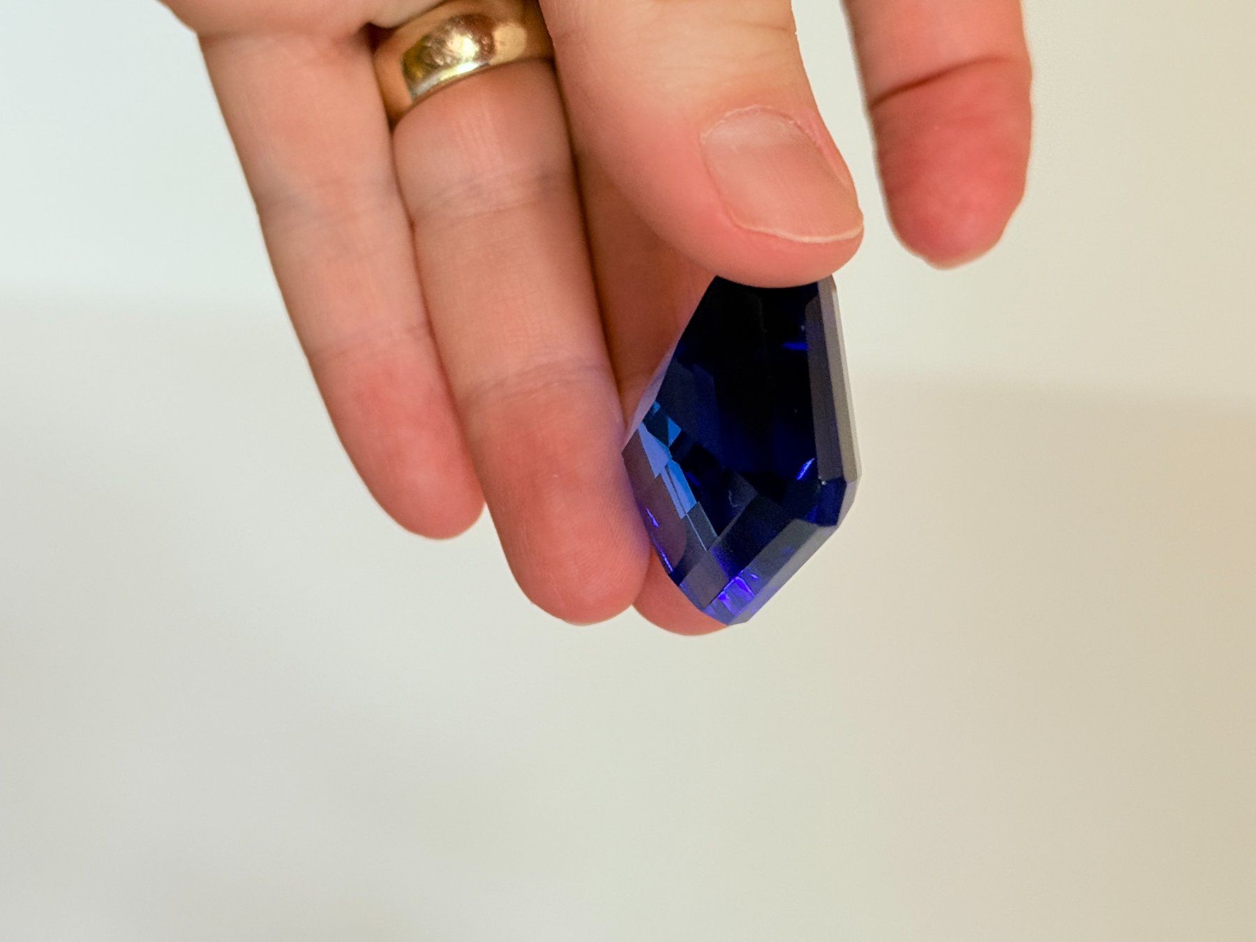 Minerali & Pietre curative: Certified 126.60 Ct  Cut Loose Gems – Nuovo e nell'imballaggio originale da Genève venduto da AWWA 5