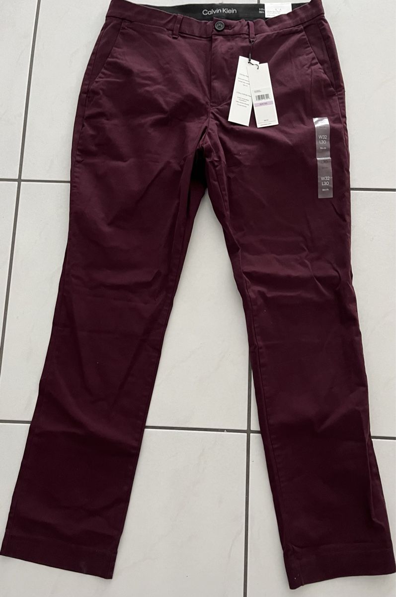 Calvin Klein Pantaloni: Calvin Klein Chino 32/30 – Nuovo e nell'imballaggio originale da Eschenbach LU venduto da arin91
