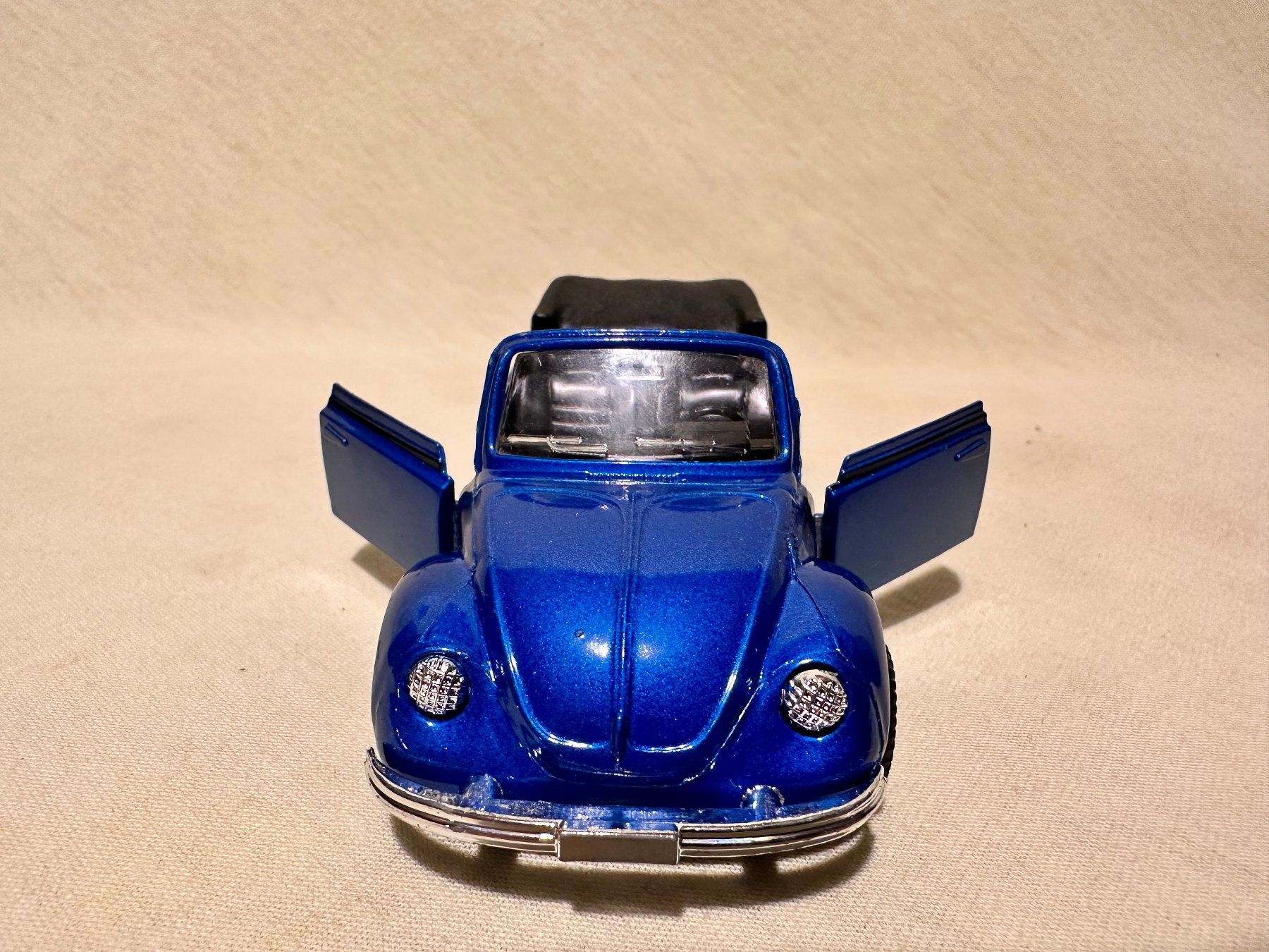 Volkswagen Modellautos: VW Käfer Cabriolet , Modellauto – Gebraucht aus Seuzach von Jage 4