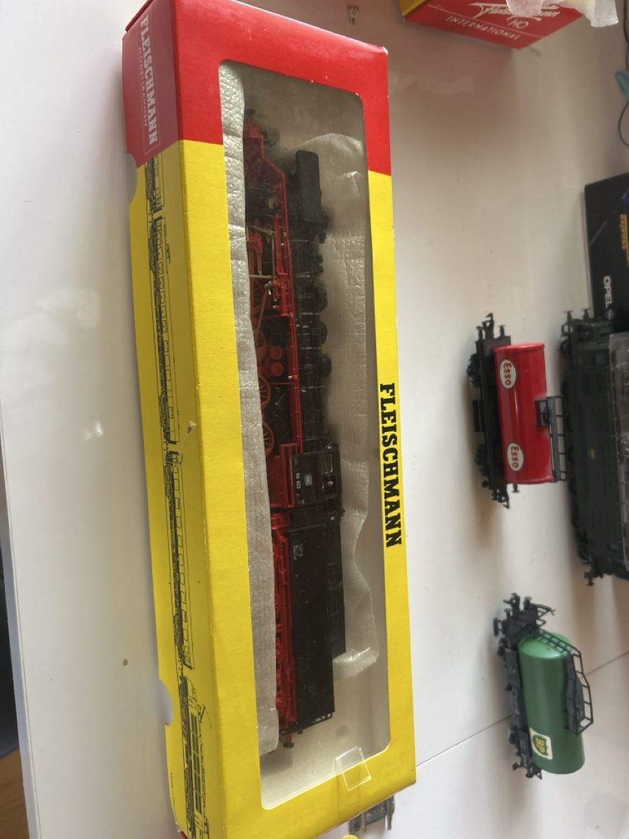 Fleischmann Modellini di ferrovie: Fleischmann Güterdampflokomotive – Usato da Bözen venduto da Viloujack 2