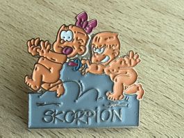 Pin Skorpion
