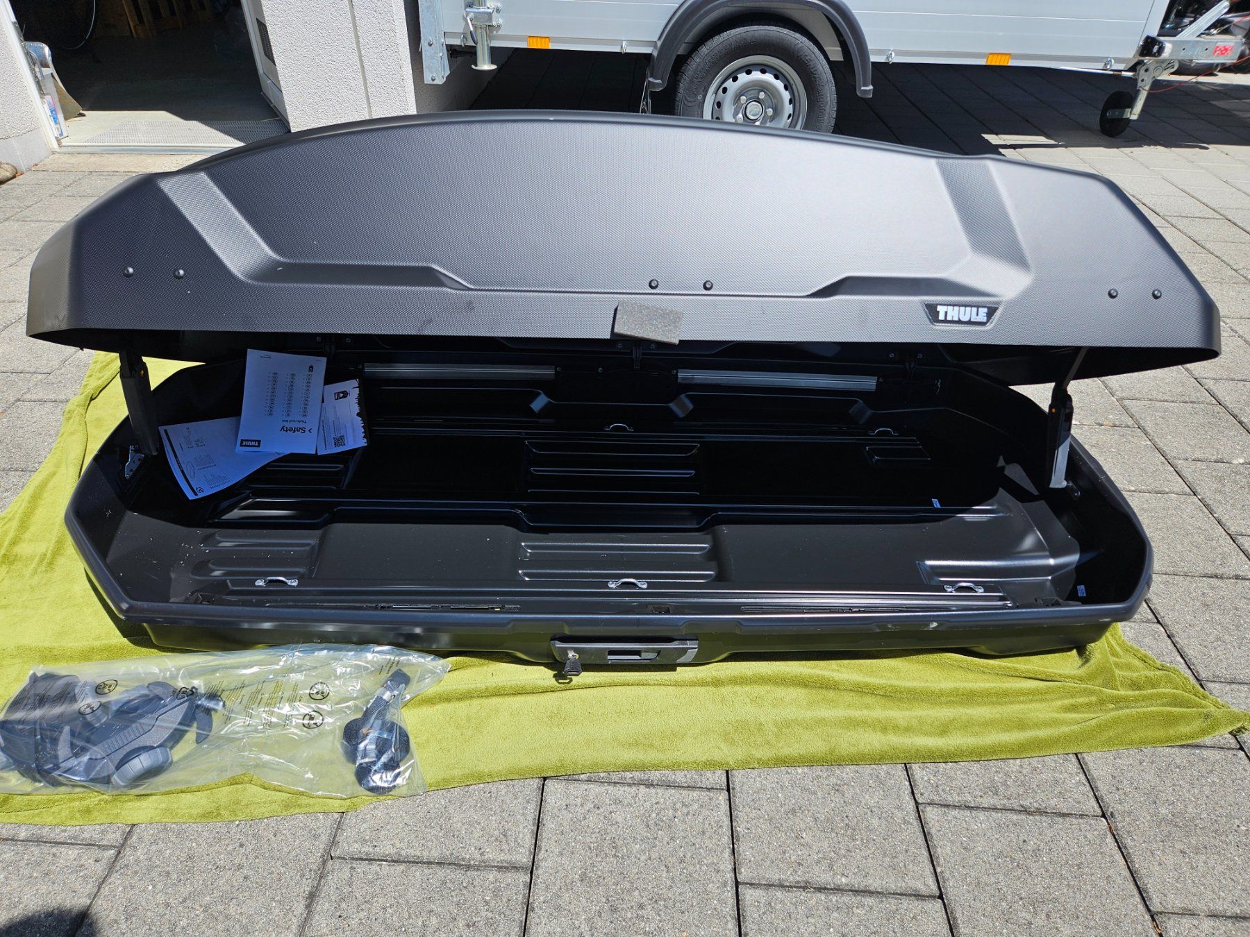Thule Coffres de toit: Neue Dachbox Thule Force 3 M (400 Liter) – Neuf (Voir description) à Grenchen par Fluri1 3