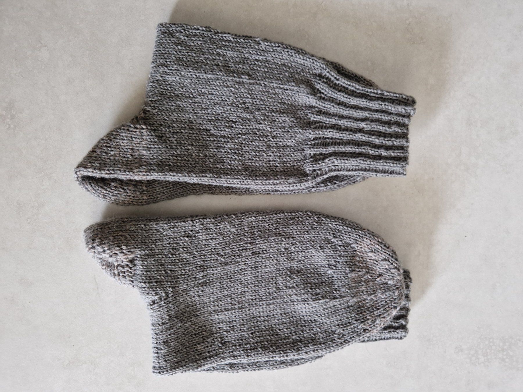 Calze: handgestrickte Socken Gr. 43 – Nuovo (secondo la descrizione) da Ursenbach venduto da gruenblau 2