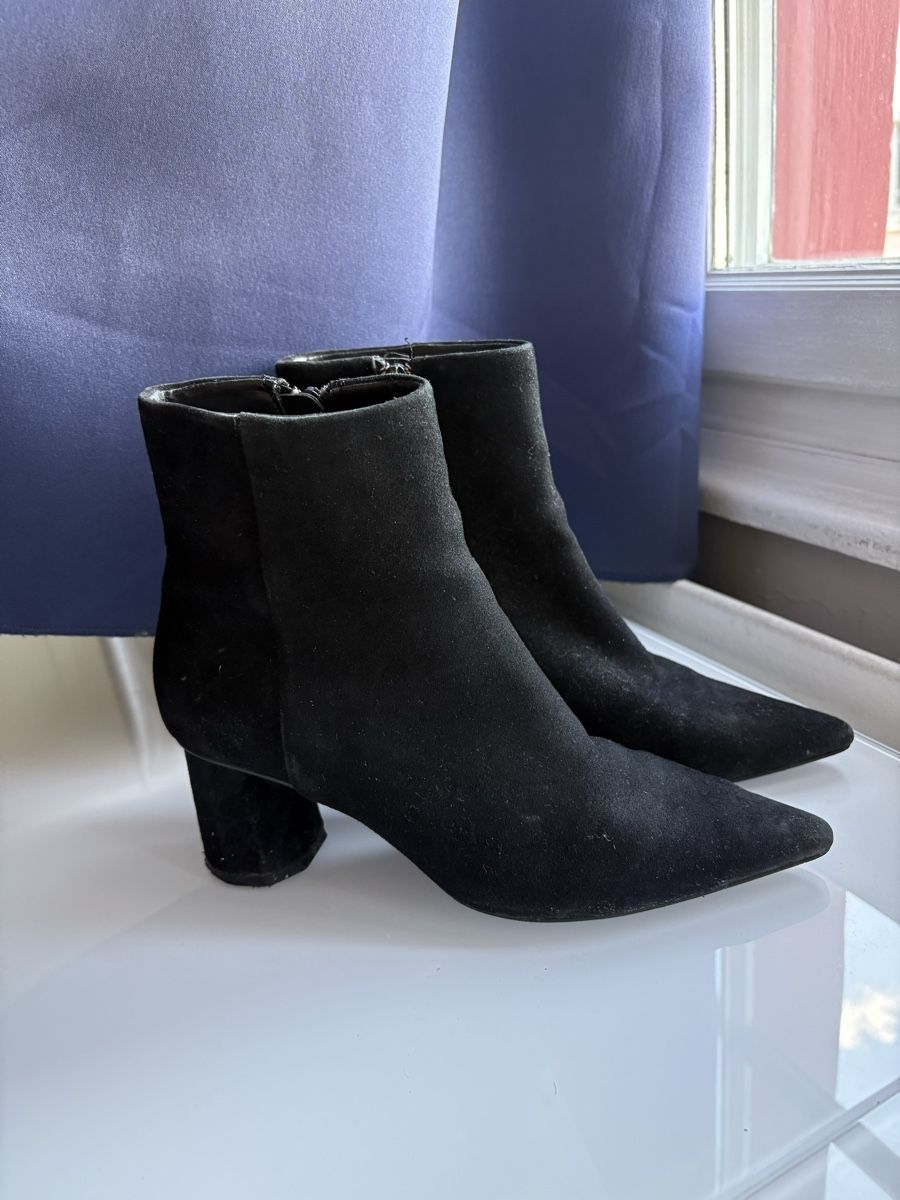 Scarpe da donna: Stiefeletten in Wildlederoptik Gr. 37 – Usato da Grüningen venduto da Nickyemolient