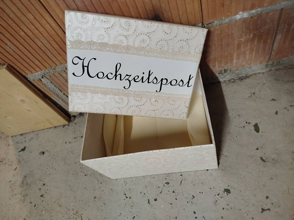 Altro per la casa: Box Hochzeitspost – Usato da Bätterkinden venduto da sch_s6nb 1