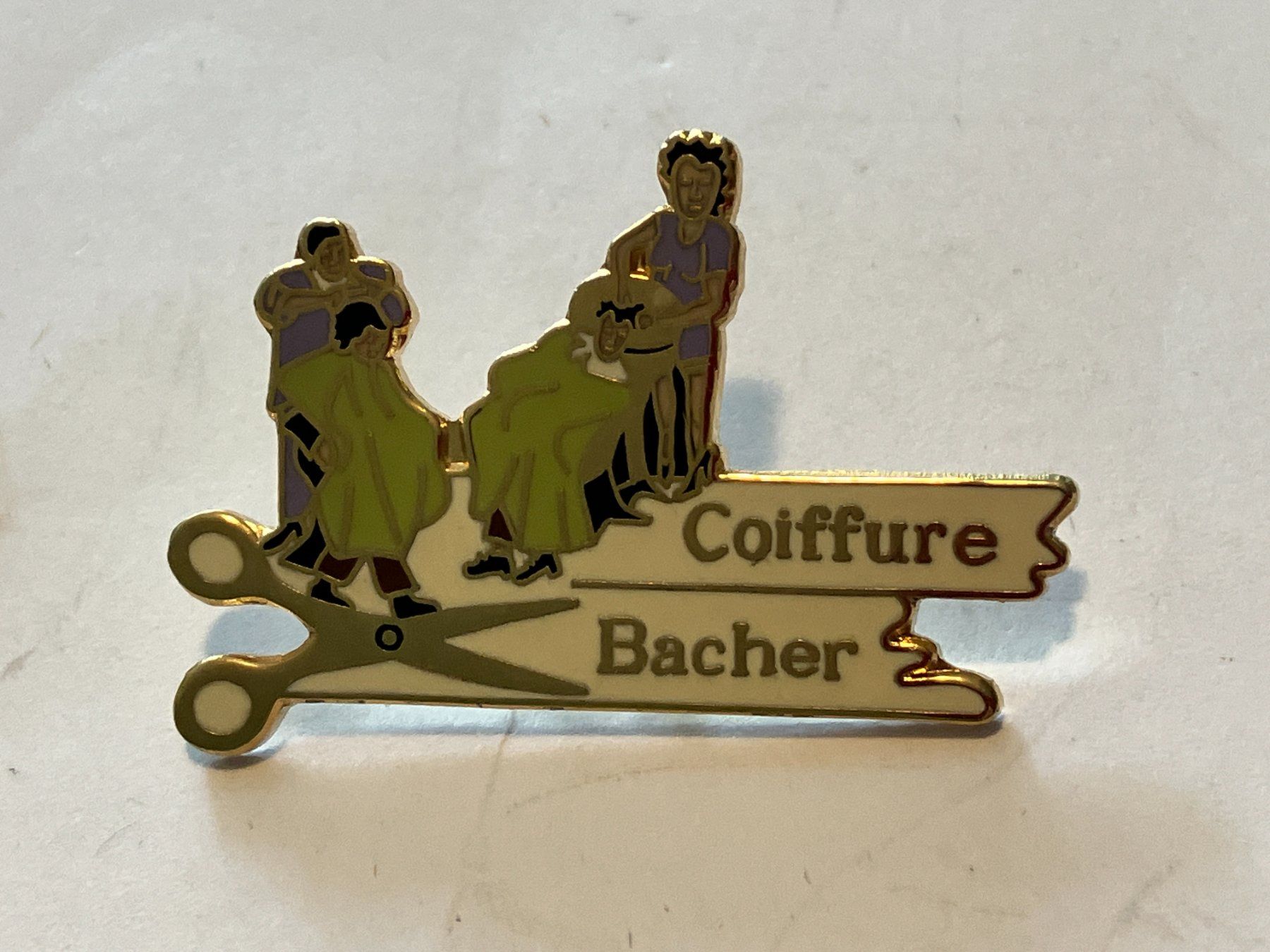 Plaketten & Abzeichen: 1 Pin Coiffure Bacher – Gebraucht aus Basel von djwwpp