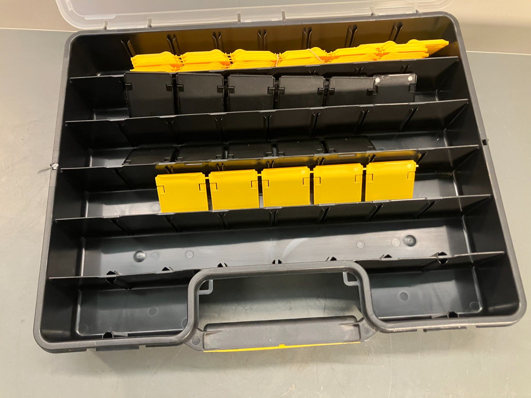 Reisekoffer: neuwert. Work Zone Profi Organizer Sortiment Koffer E ab 1.- – Gebraucht aus Lichtensteig von Buy24International 1