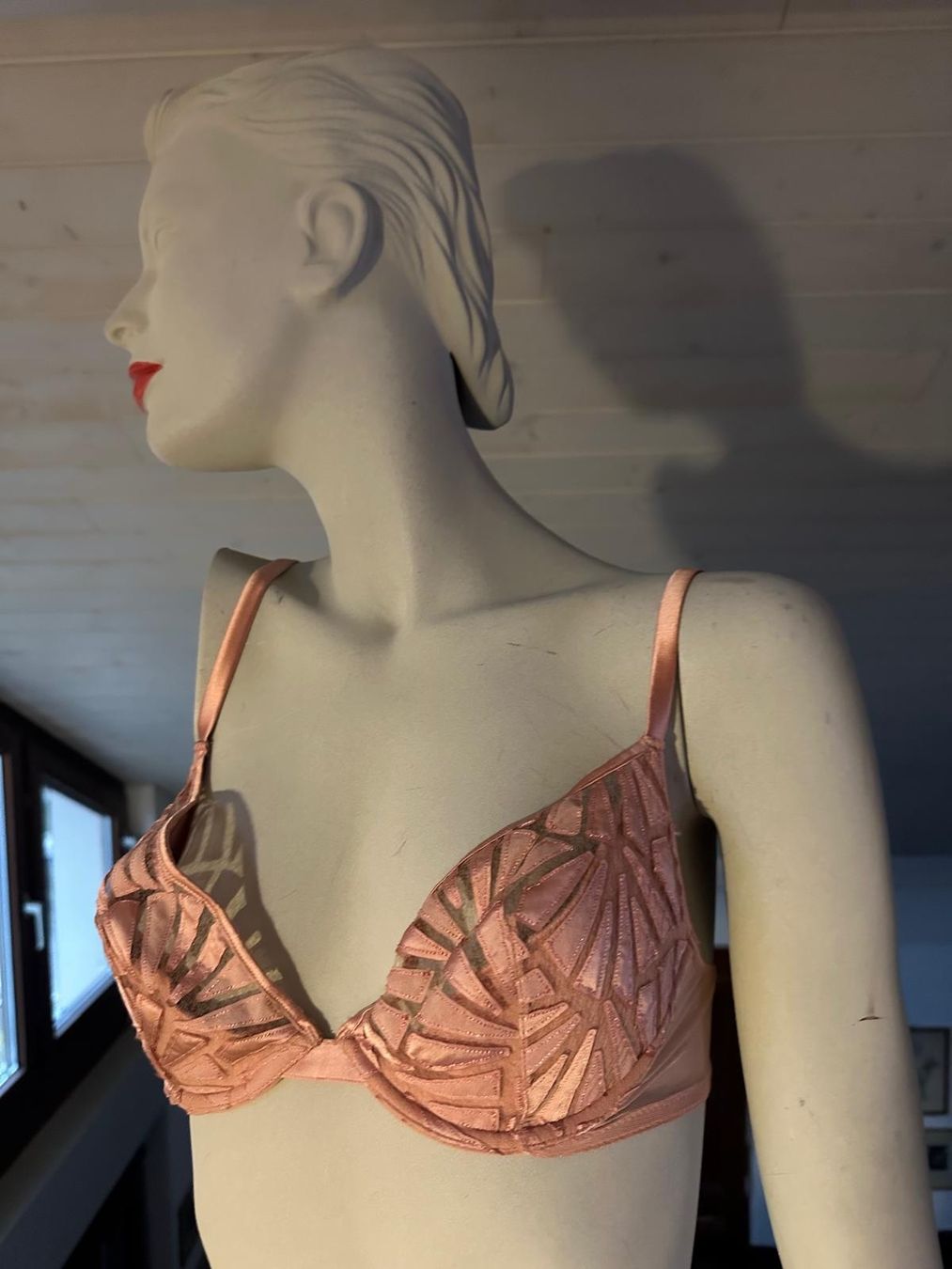 La Perla Altra biancheria intima: BH von LA PERLA – Nuovo (secondo la descrizione) da Neuhausen venduto da Lechasseur