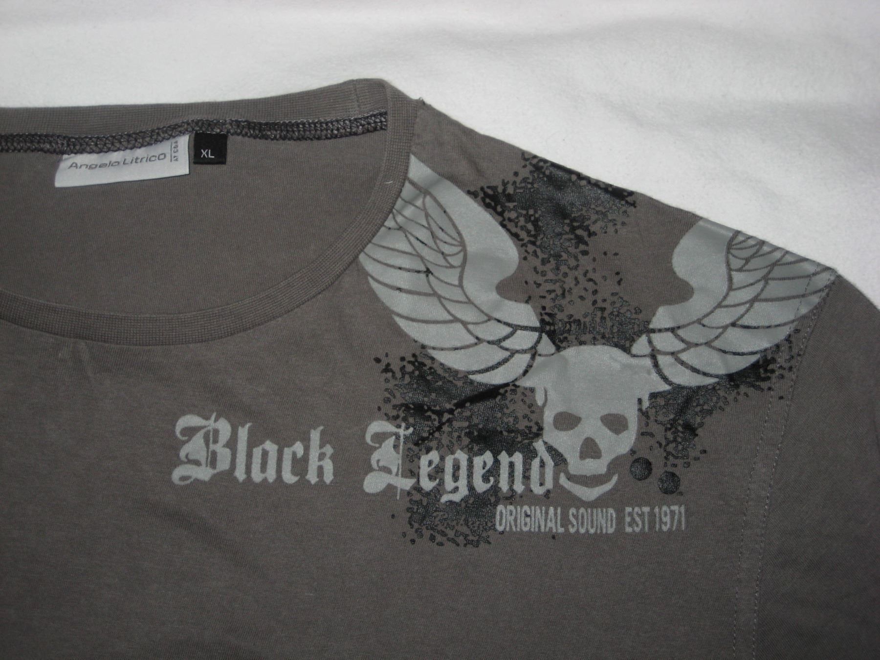 T-shirt: T-Shirt grau Grösse L – Usato da Füllinsdorf venduto da Schlupp 1