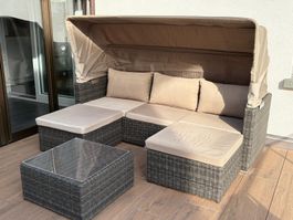 Outdoor Lounge