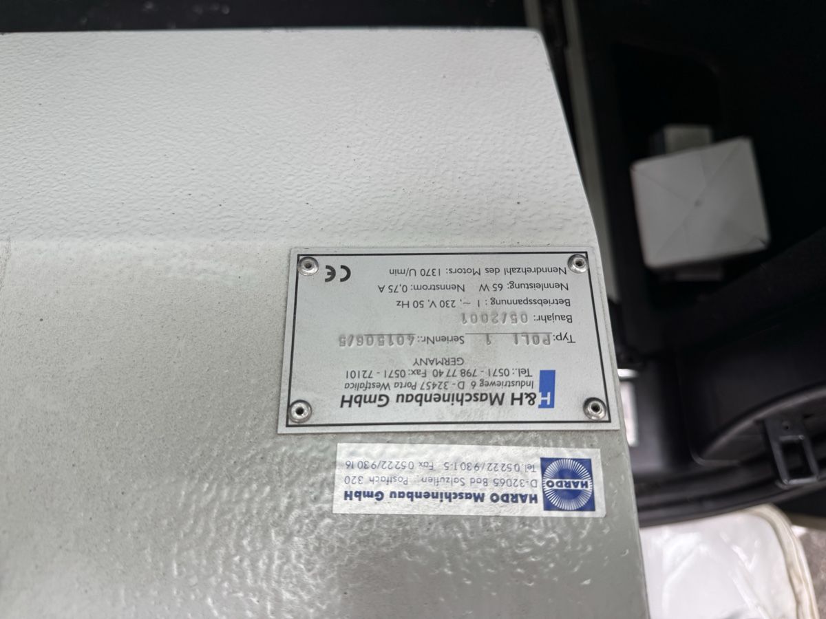 Toutes les machines: Hardo Schuhen putz maschine – D'occasion à Bärschwil par BestCars_handel24 1