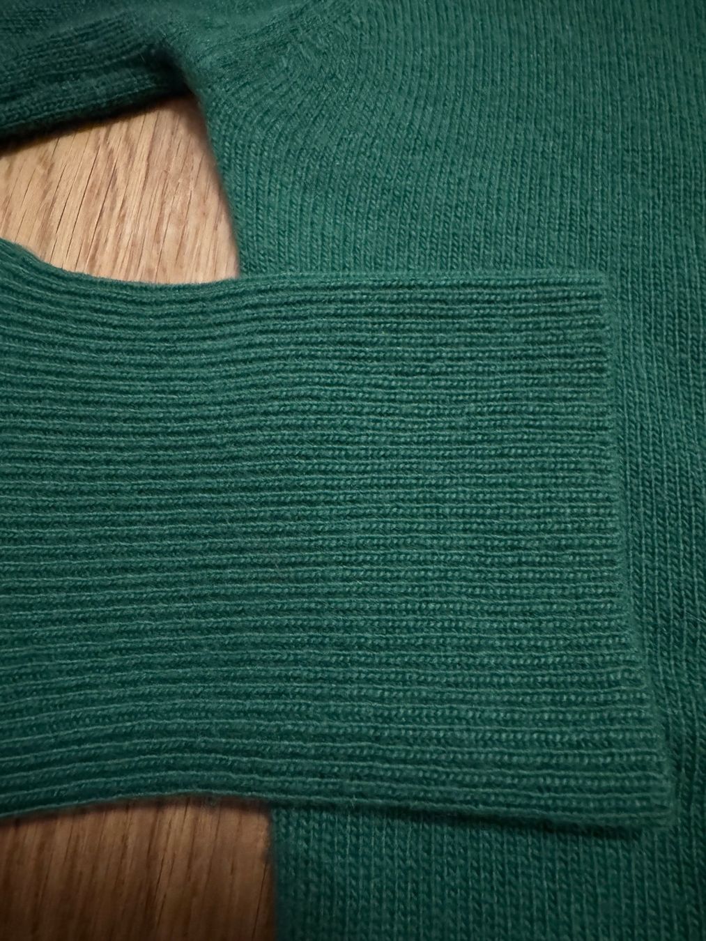 Henry Cotton’s Pullover & Sweatshirts: Henry Cottons Kaschmir und Wolle Pullover V-Ausschnitt S-M – Gebraucht aus Faulensee von Liebes_Kind_2019 5