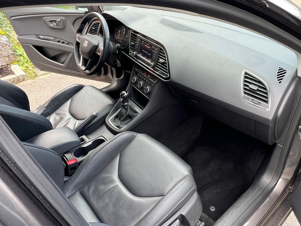 Seat Leon 1.4 TGI / 1. Hand / Top Ausstattung und Zubehör