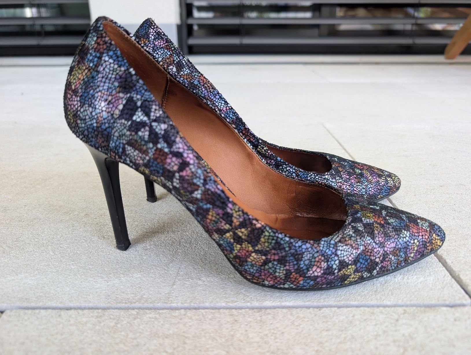 Scarpe da donna: Multicolor Pumps Size 38.5 – Usato da Lachen SZ venduto da joa_rf9n 1