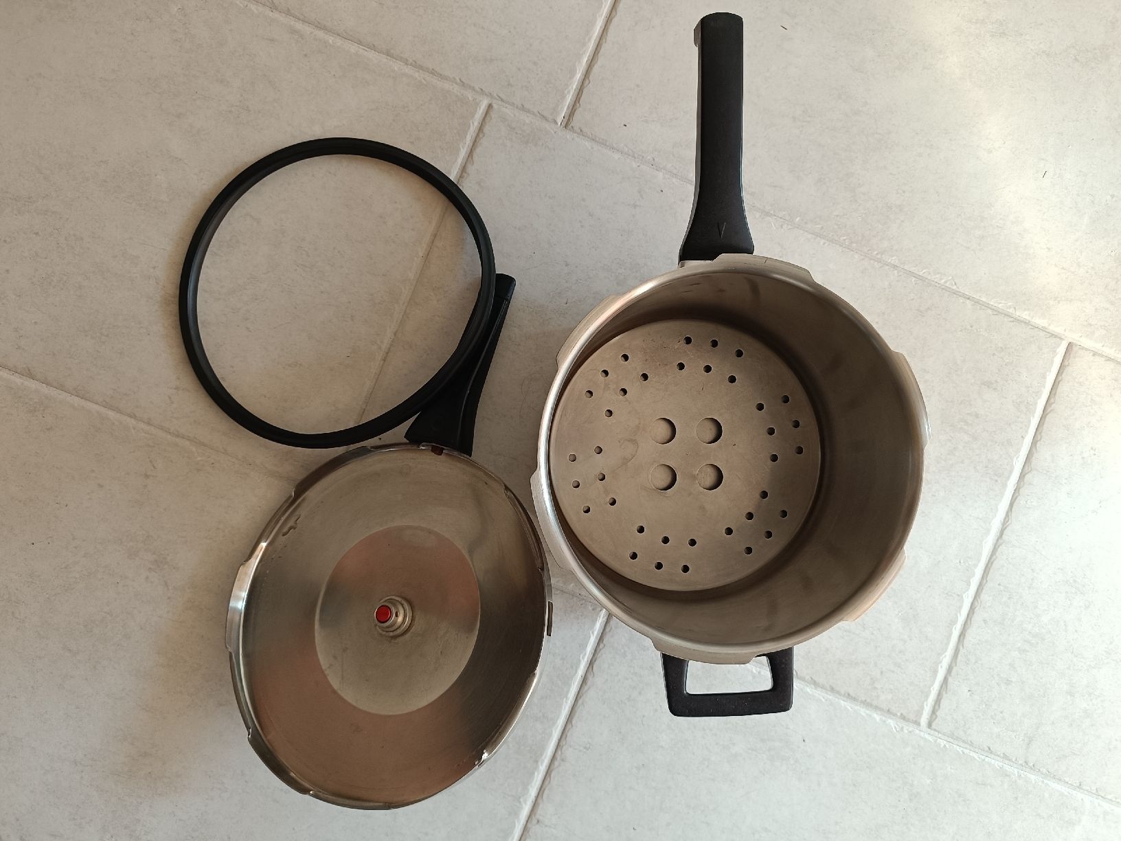 Kuhn Casseroles: Dampfkochtopf – D'occasion à Spreitenbach par Dominaldo1 1