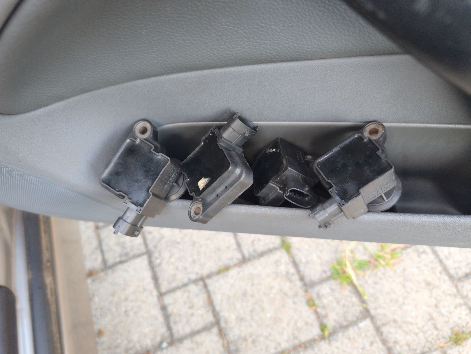 Saab Alle Autoersatzteile: 4 Zündspulen Automobilteile gebraucht – Gebraucht aus Dürnten von inf_vbv7