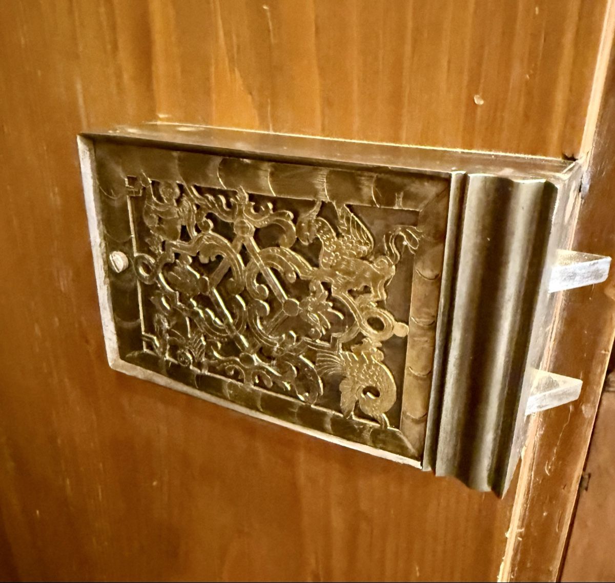 Armadi: Barock-Nussbaum Schrank- Top! – Usato da Berlingen venduto da Bodensee125 2