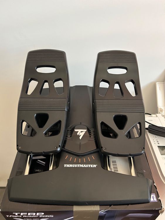 Thrustmaster TFRP Rudder Pedals | Kaufen auf Ricardo