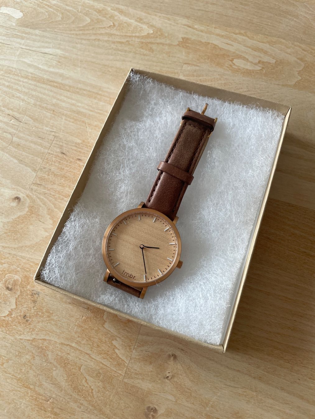 Orologi: Uhr von tmbr braun – Usato da Sursee venduto da Schriftgestalter 2