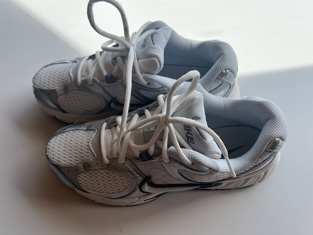 Nike Herrenschuhe: Nike Sneaker Grösse 40 – Gebraucht aus Bern von BestBrandSeller89 2