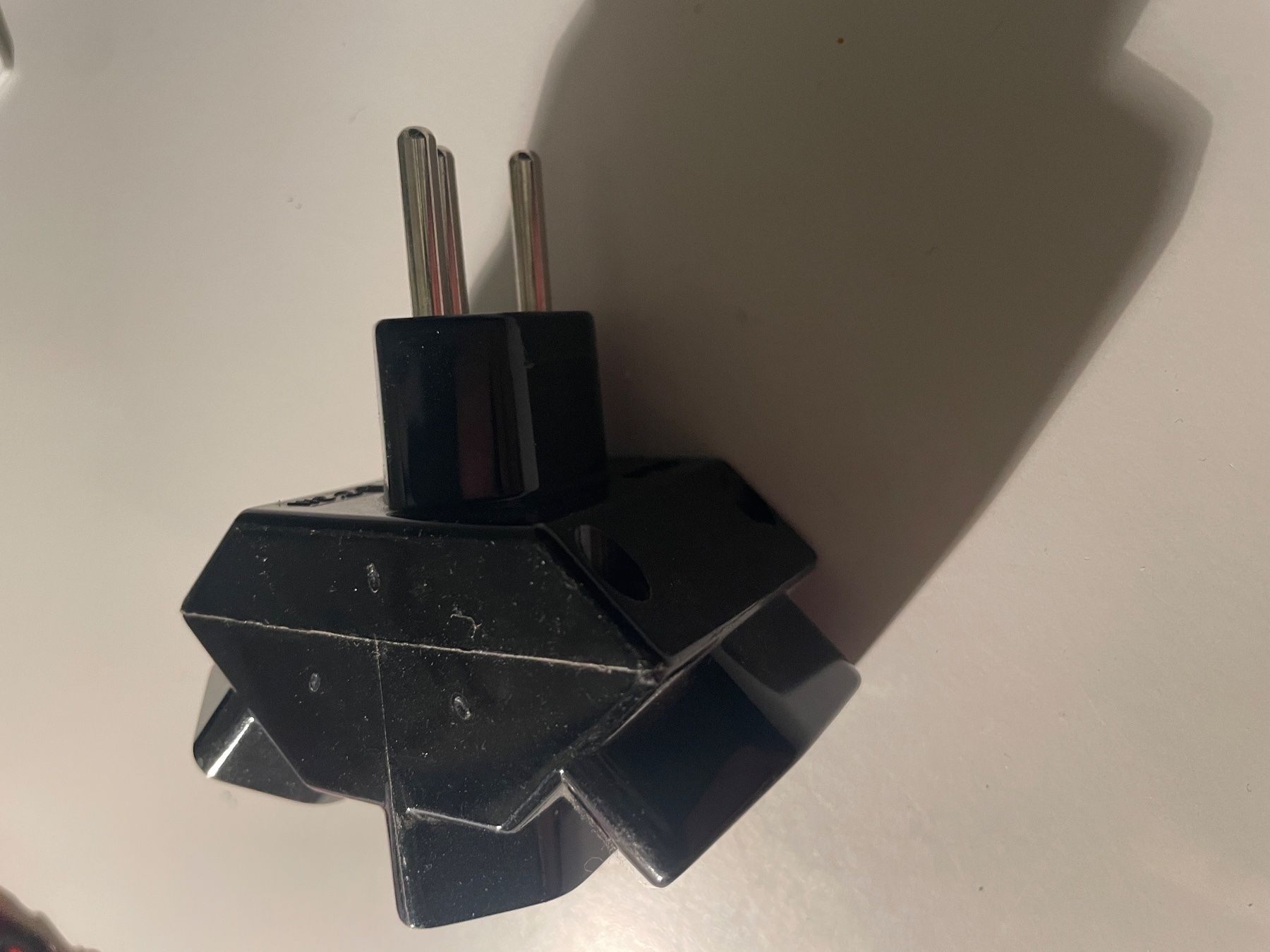 Laufwerke & Adapter: Mehrfachstecker Adapter, drei Buchsen inkl versand – Gebraucht aus stüsslingen von Aless14 1