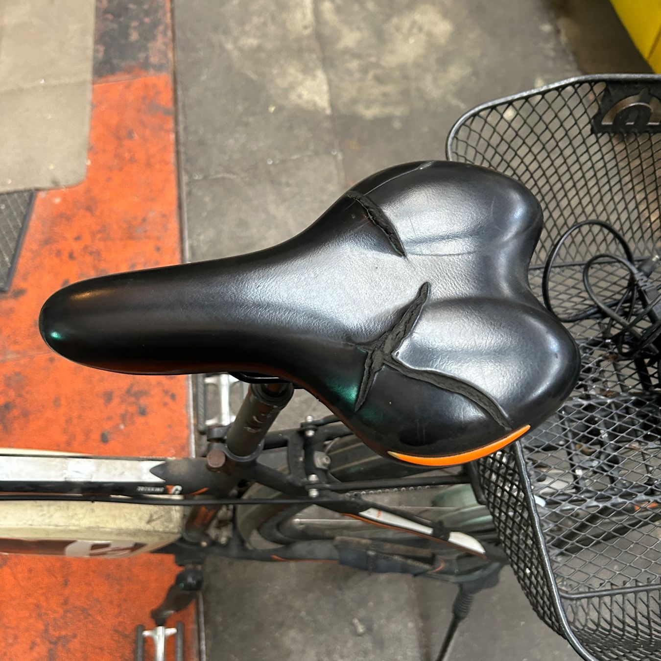 KTM Biciclette: KTM Elektrofahrrad mit diversen Mängel – Usato da Untersiggenthal venduto da sinamoll 4