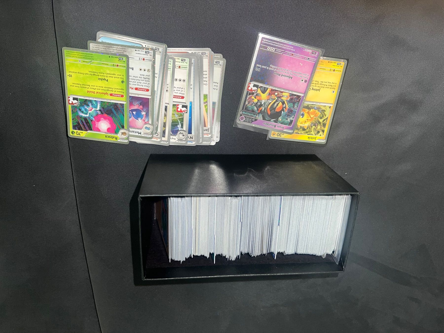 Giochi: 100 zufällig gewählte Pokemon Karten – Nuovo (secondo la descrizione) da Lyss venduto da jan_bx7q