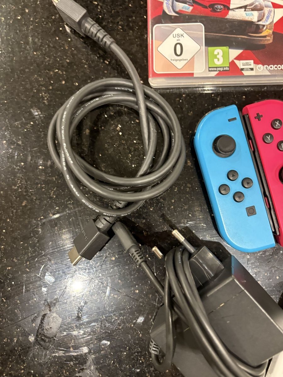 Nintendo Console: Nintendo Switch Konsole mit Spielen  – Usato da Schlieren venduto da ber_nqj2 5
