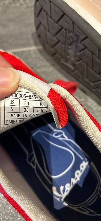 Damenschuhe: Vespa Freizeitschuh Gr 38 – Gebraucht aus Gränichen von Robei 4