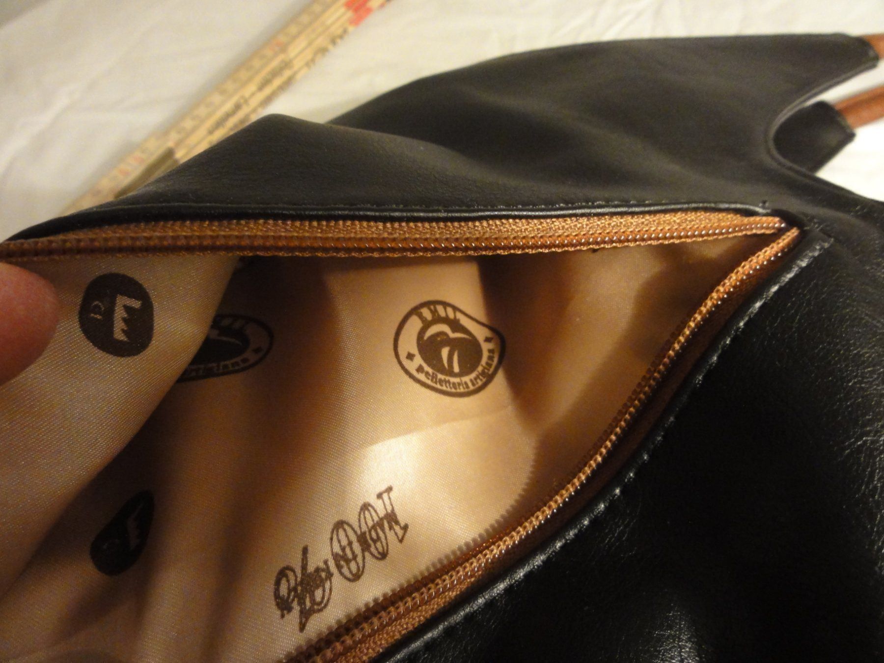 Borse da donna: Handtasche Emel – Usato da Steffisburg venduto da Robinh.17 2