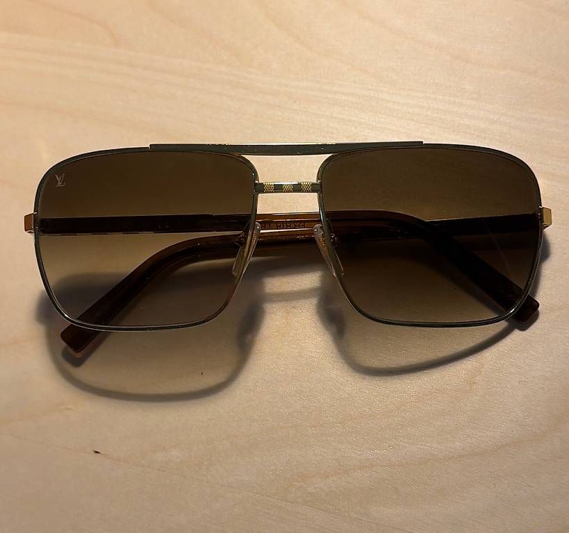 Occhiali & Lenti: Louis Vuitton Attitude Sunglasses – Usato da Ennetbaden venduto da TheOBerna