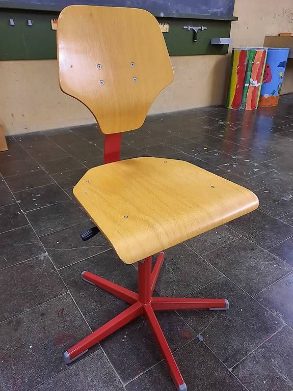Scrivanie: Schülerpult schmal – Usato da Berg SG venduto da vik_nfn8 3