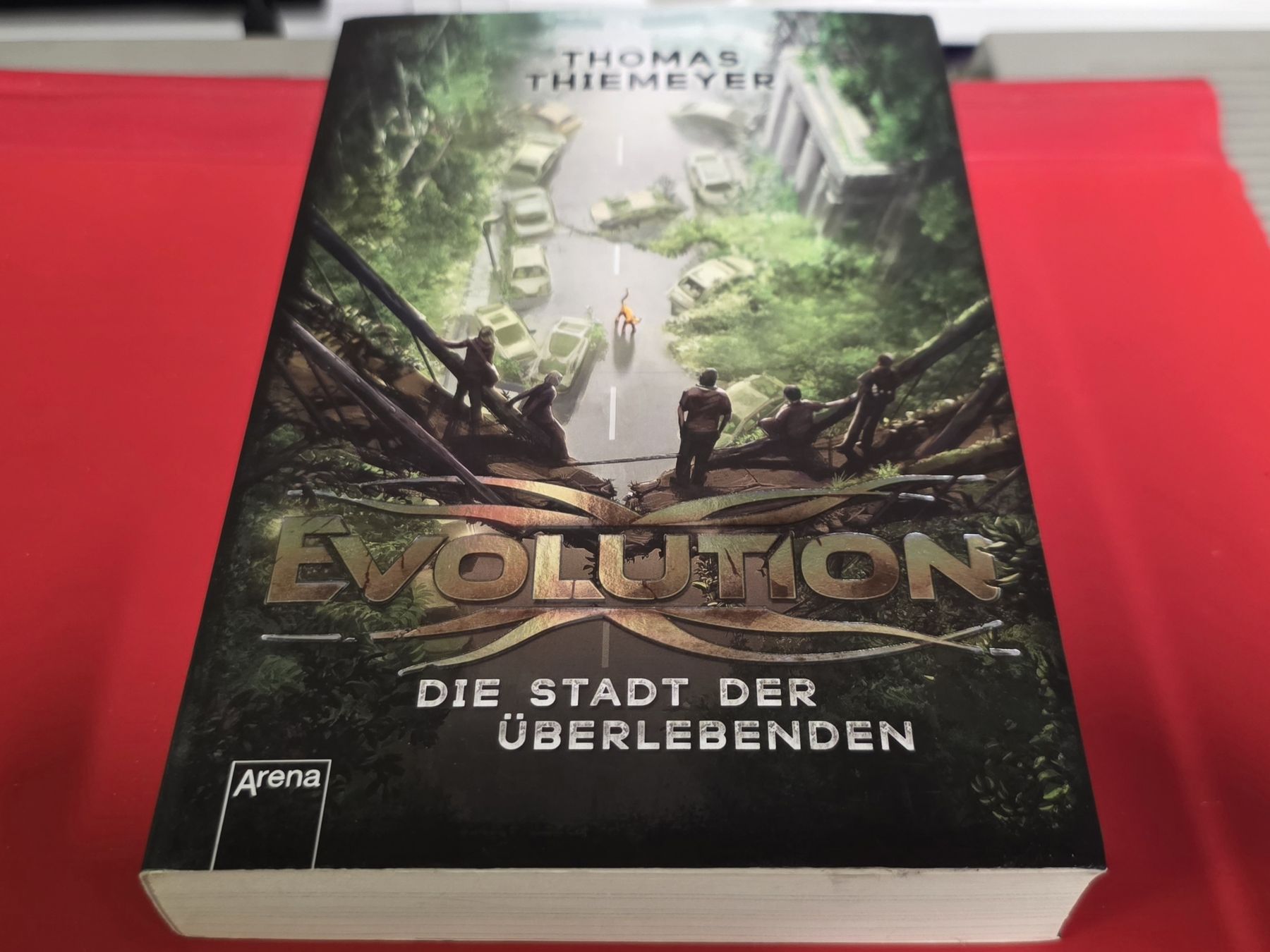 Libri: Evolution - die Stadt der Überlebenden - Thomas Thiemeyer – Usato da Reinach BL venduto da _MasterK_