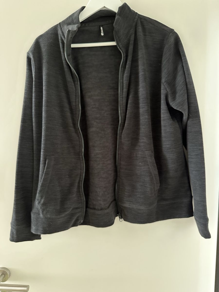 Jacken: Chicoree Fleecejacke Gr. M, schwarz – Gebraucht aus Reinach BL von Alles_muss_weg00