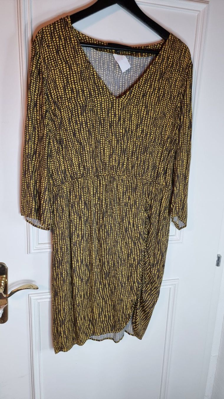 Kleider: Etam Kleid Größe 40/42-L – Gebraucht aus Wald ZH von Martin79 1