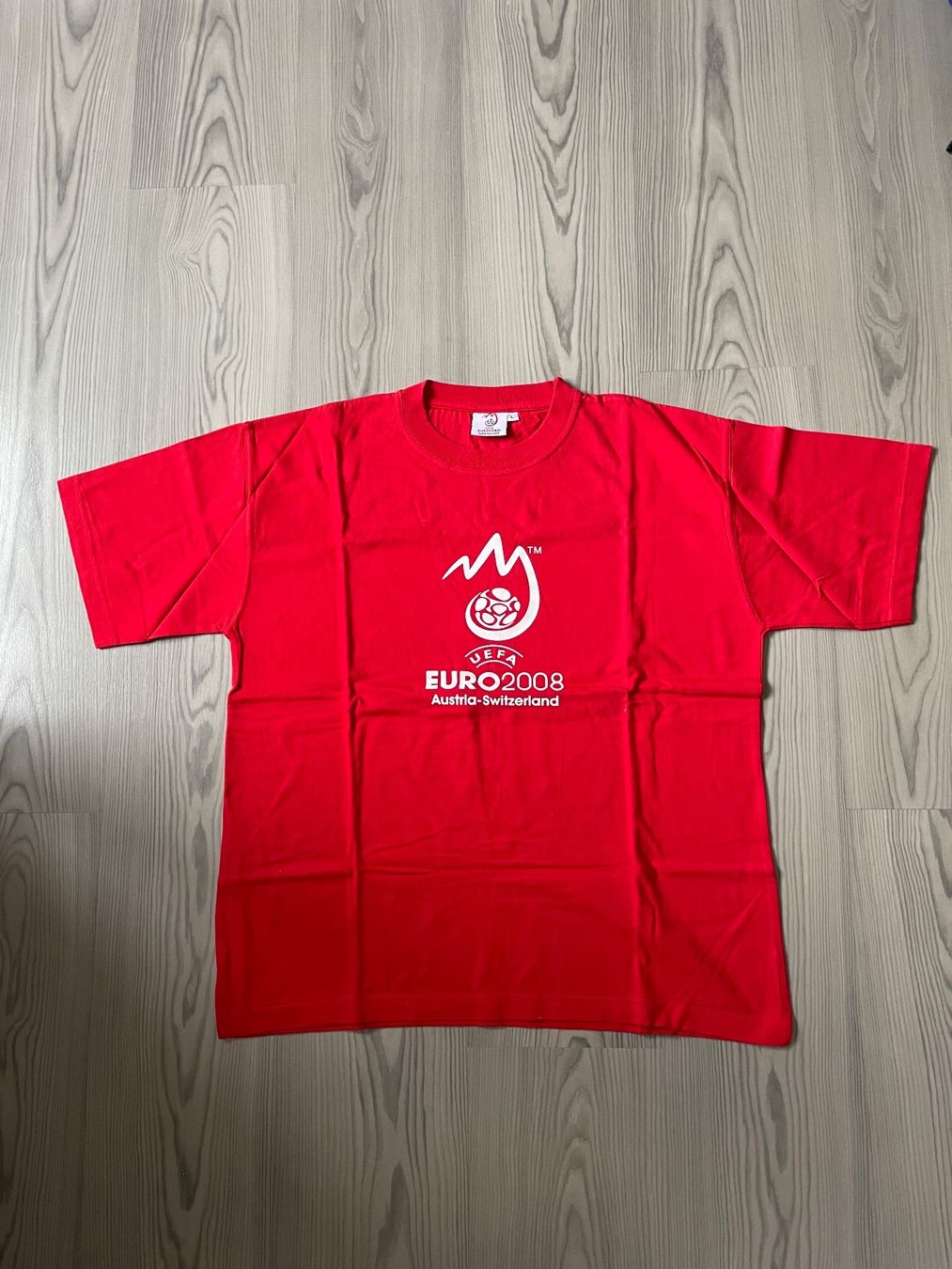 T-shirt: Euro 2008 T-Shirt – Usato da Freienwil venduto da weberjoel