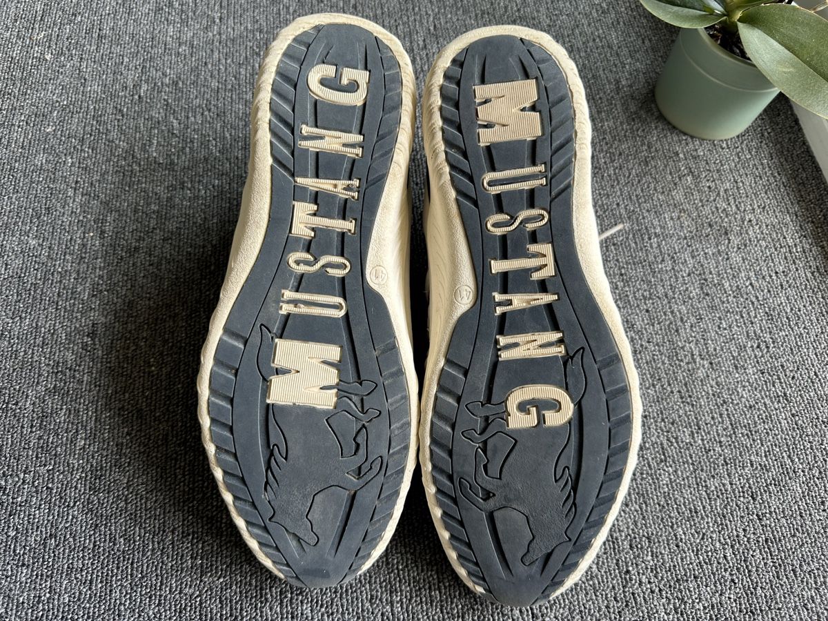 Mustang Scarpe da uomo: Mustang Baskets unisexe taille 41 beige – Usato da Bulle venduto da LeMoleson 6