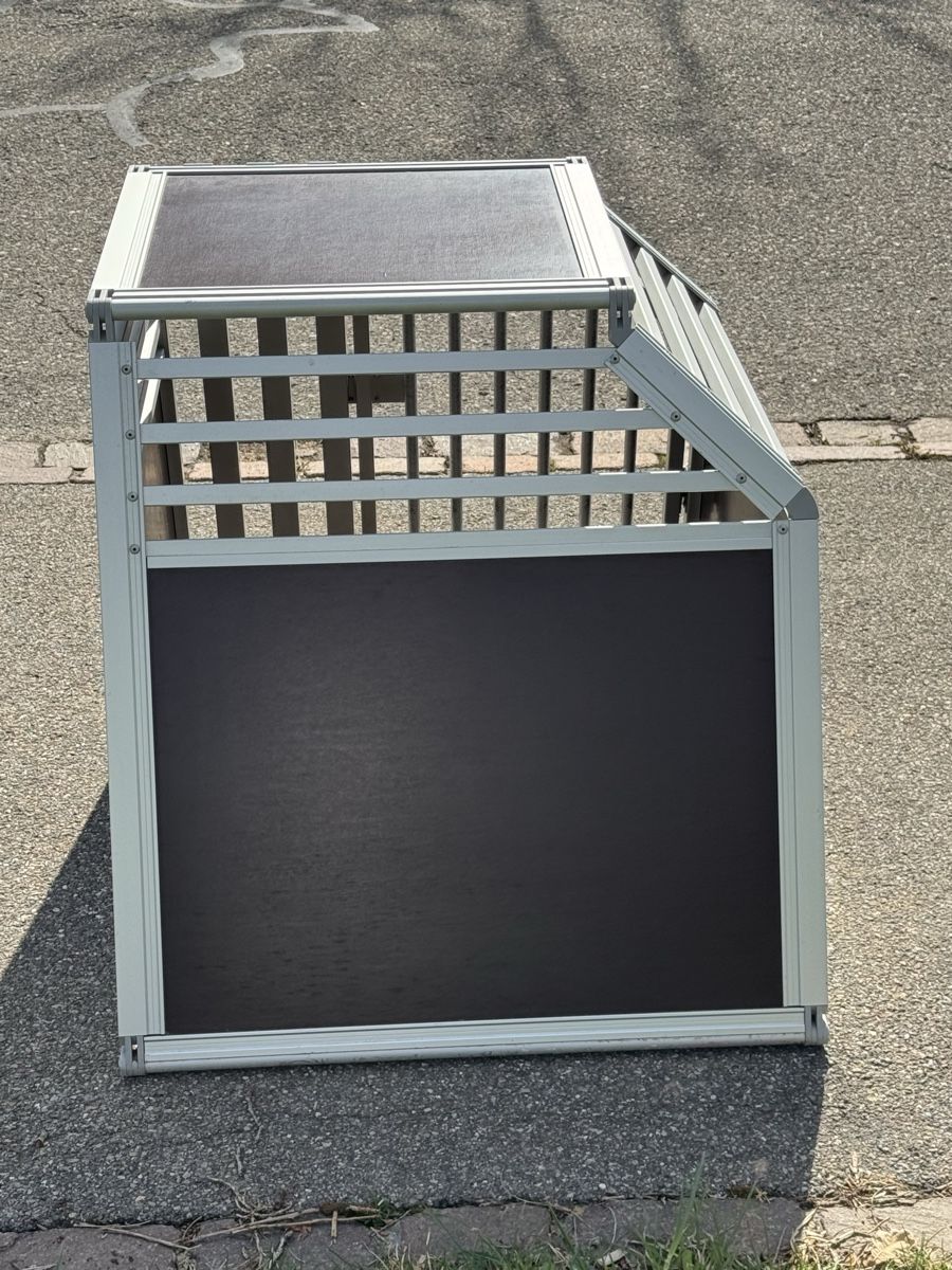 Cages, transport & sécurité: Auto-Hundebox Schmidt – D'occasion à Gutenswil par Fiorellina2 5