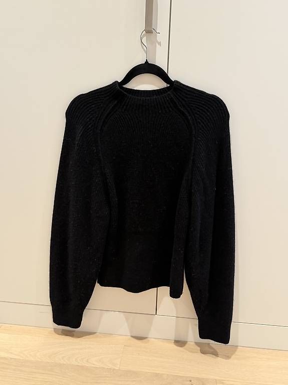 Pullover & Sweatshirts: Pullover aus Wolle & Kaschmir von Cos schwarz | Gr. S  – Gebraucht aus Wettingen von Lamadeux 1