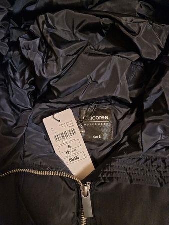 Schöne blaue winterjacke neu. Original Preis 90.-
