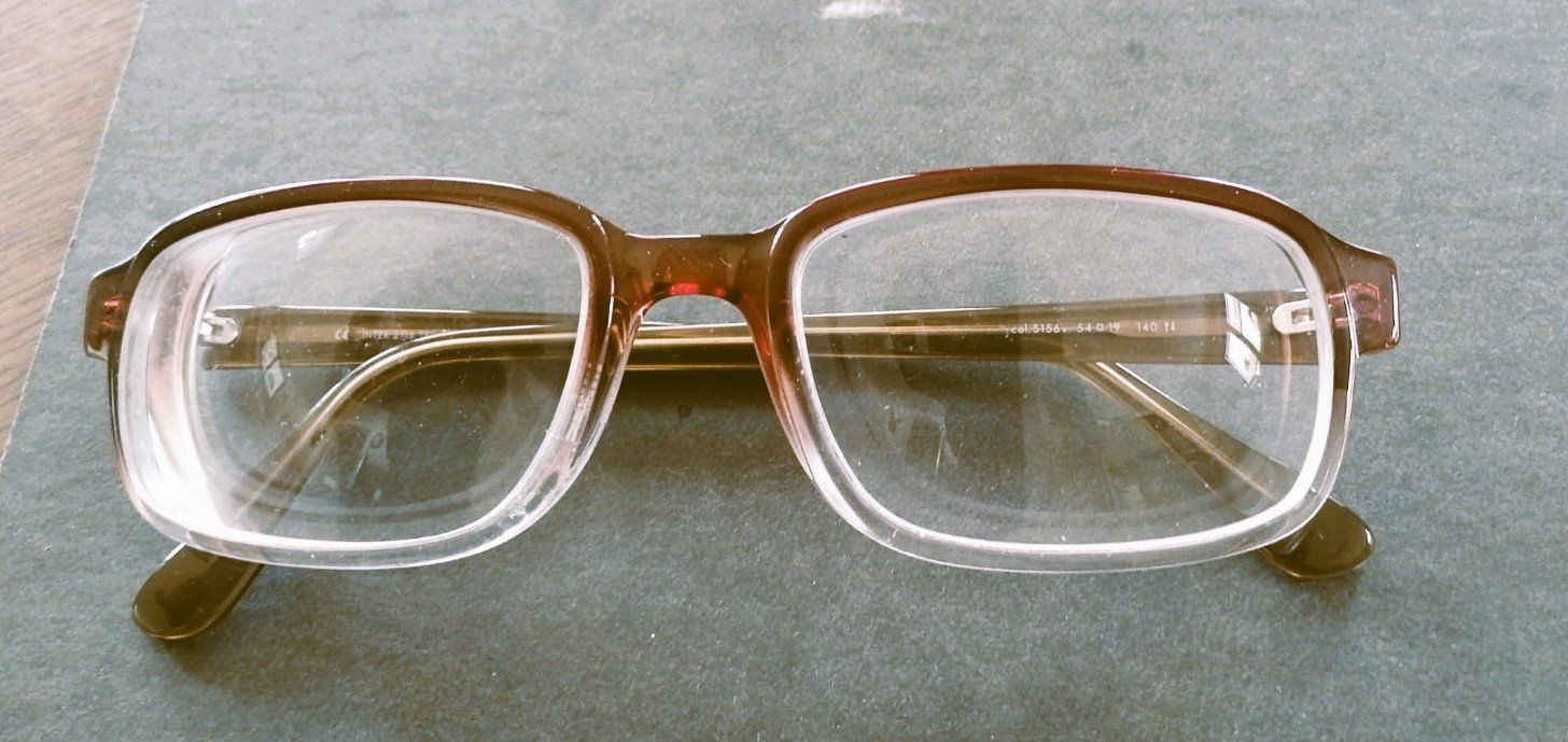 Brillen & Gläser: stark korrigierte Brille, braun – Gebraucht aus Grächen von Hel7890 1