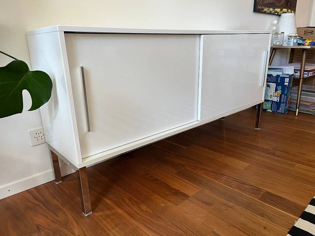 Cassettiere: IKEA Sideboard in Hochglanz Weiss – Usato da Bischofszell venduto da dan_qgy6 1